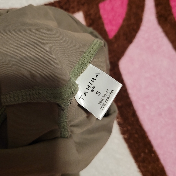 NWOT Tahira Navy Green Luxe Leggings Booty Sinched High-Rise Women's Size Small - Picture 3 of 3